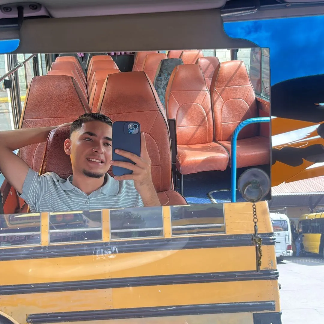 Joven conductor viral en Tiktok 