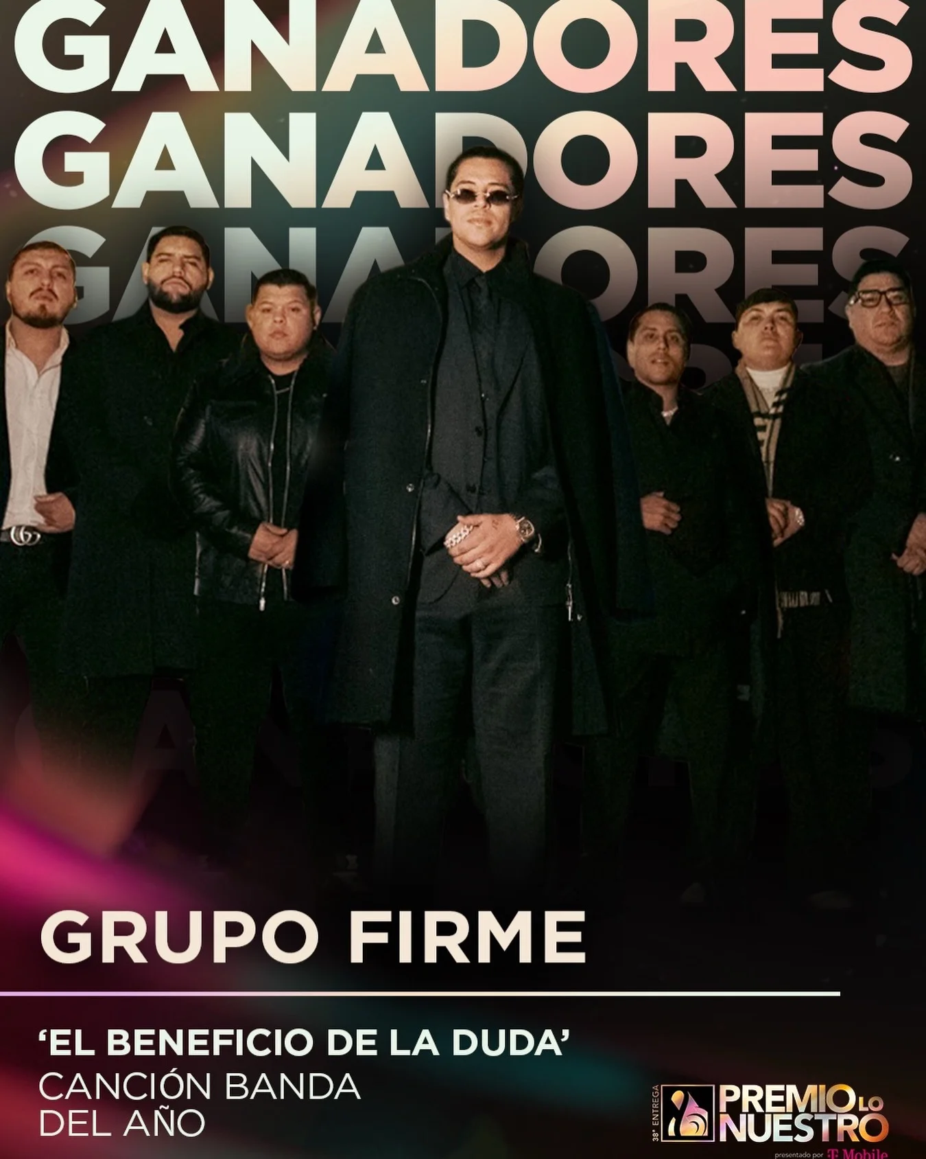 Uno de los más afanados de la noche por el público fueron los mexicanos de Grupo Firme. 