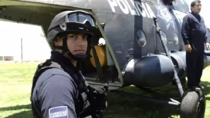 Omar García Harfuch vestido de policia