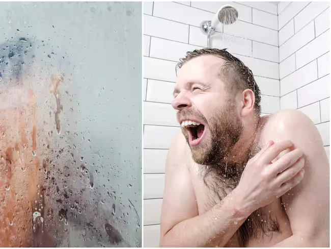Persona en la ducha, bañandose con agua helada.