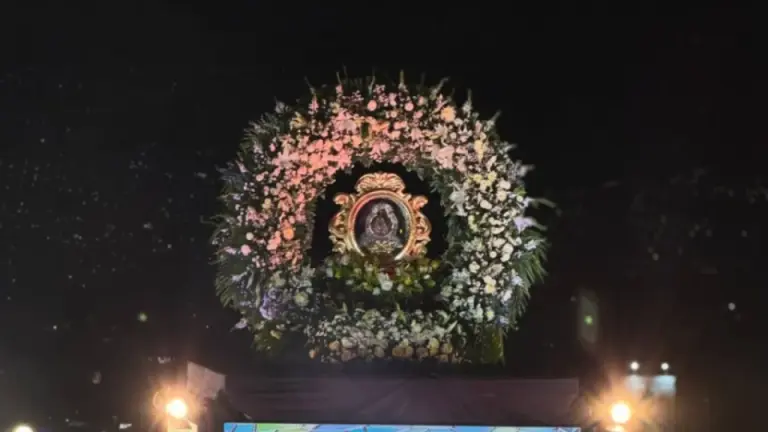 Imagen Principal de Nota: La Alborada a la Virgen de Suyapa cierra con fe y alegría