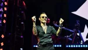 Imagen de Marc Anthony responde a un fanático en pleno show y desata la polémica