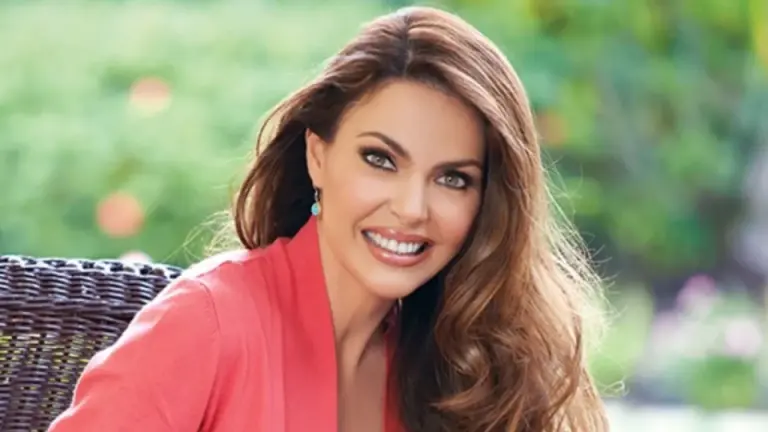 Imagen Principal de Nota: Terrible accidente deja  famosa presentadora lesionada