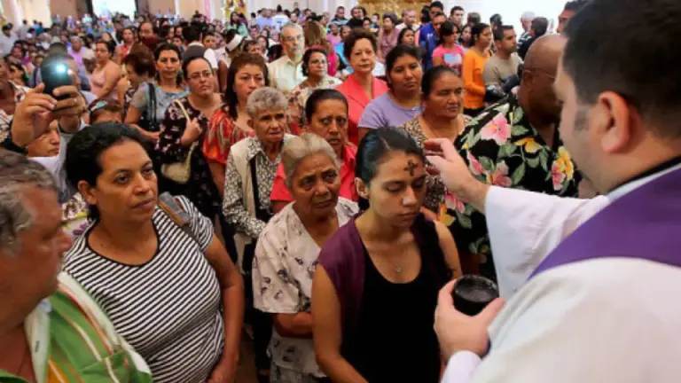 Imagen Principal de Nota: ¿Cuándo cae el Miércoles de Ceniza 2026 y qué significado tiene?