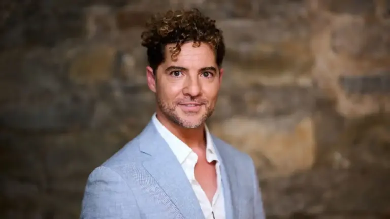 Imagen Principal de Nota: David Bisbal llora dolorosa pérdida familiar: ¿de quién se trata?