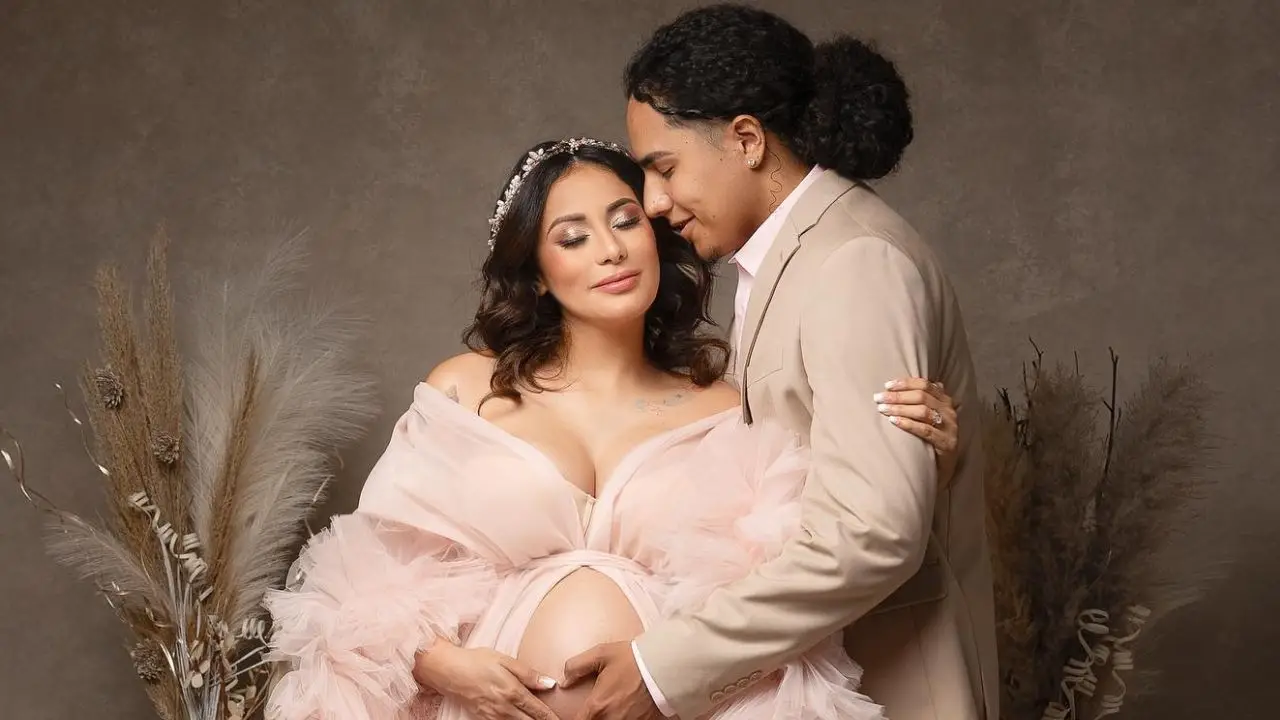 Davis Flow sorprende a Elsa Oseguera con gesto en TikTok y desata reacciones