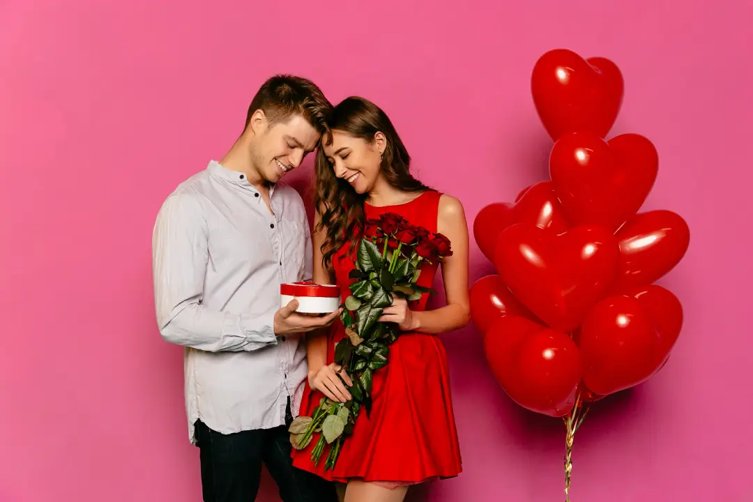 Frases para dedicar a tu pareja y amigos este San Valentín y sorprenderlos