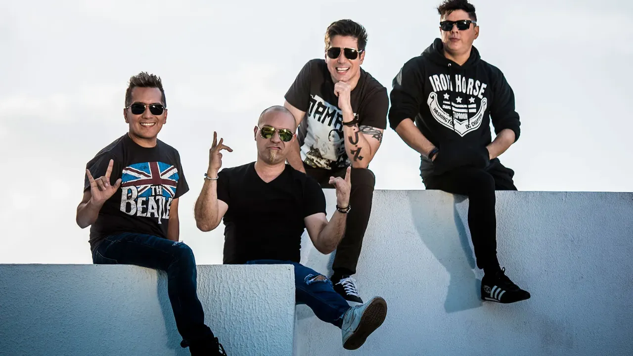 Imagen Principal de Nota: Así reaccionaron Los Rabanes al probar el gífiti y sus risas lo dicen todo