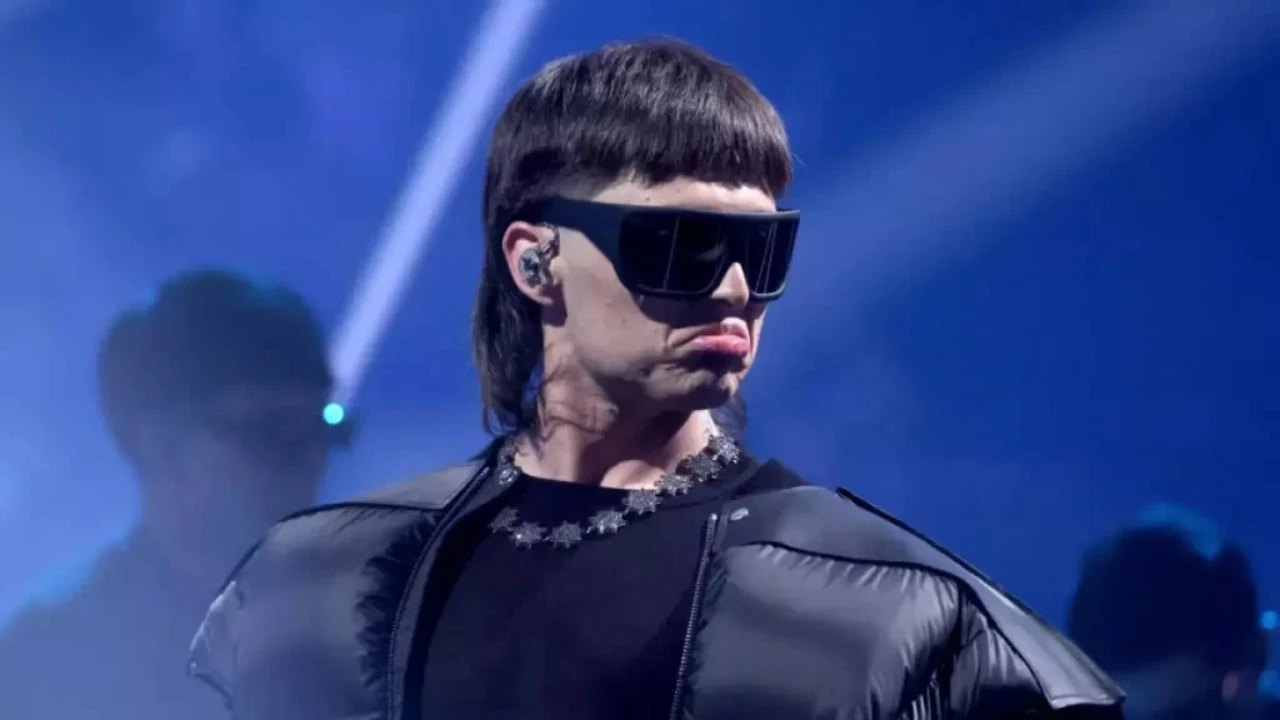 Imagen Principal de Nota: Peso Pluma bajo polémica: ¿relación con cartel o solo narco cultura?