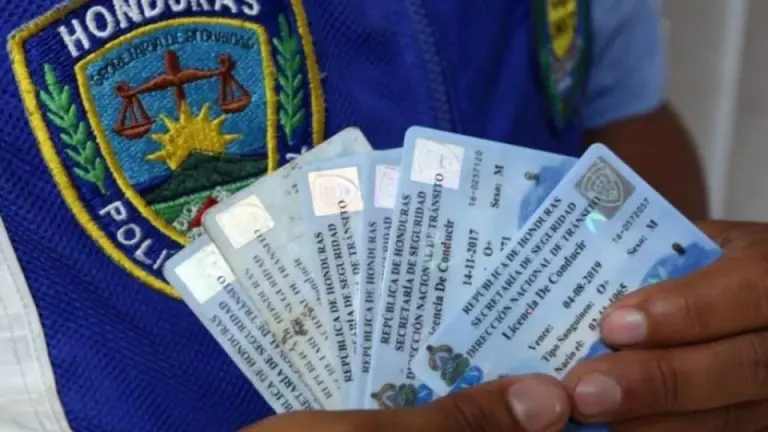 Imagen Principal de Nota: Requisitos para tramitar licencia de conducir por primera vez en Honduras 2026