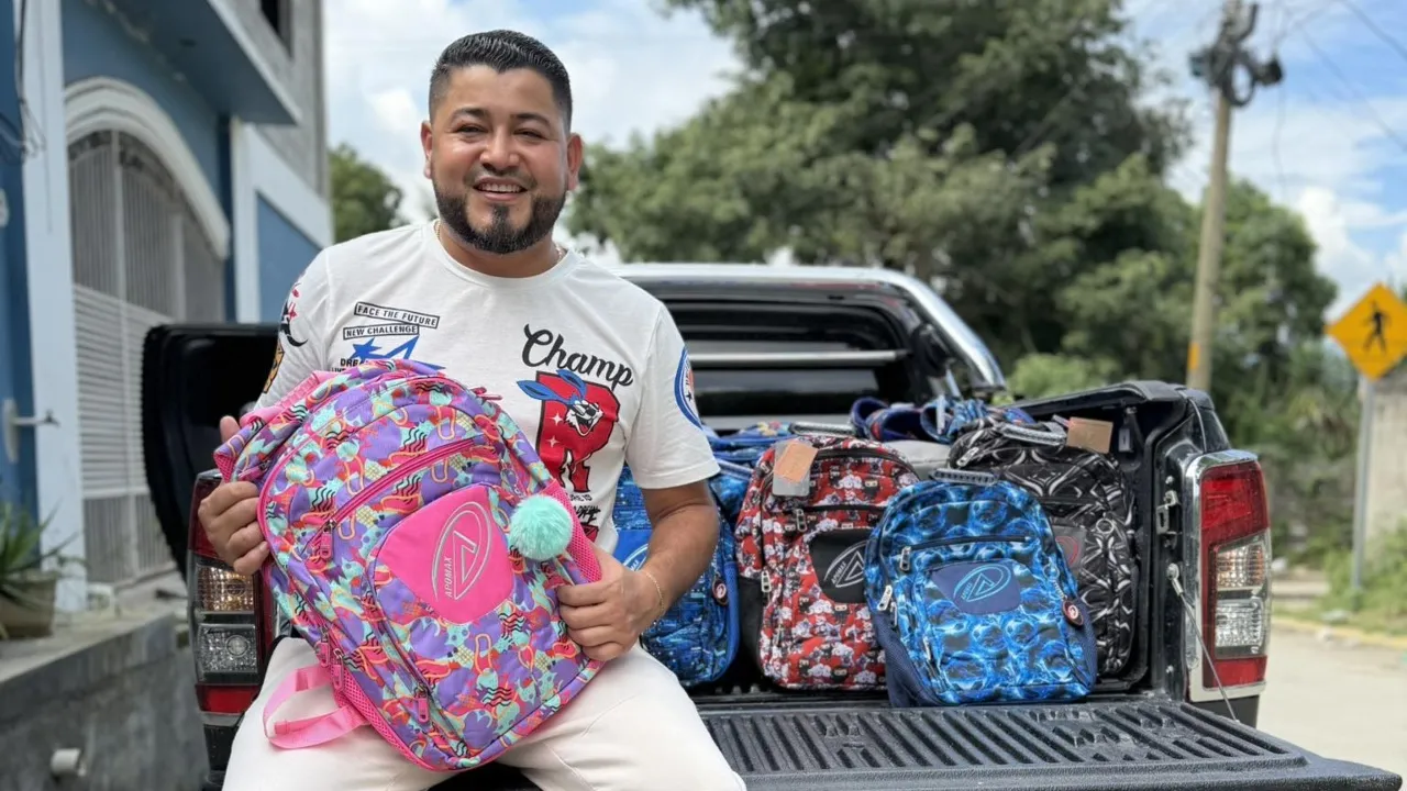 Roberto Zamora muestra su “mansión millonaria” y responde a acusaciones de estafa