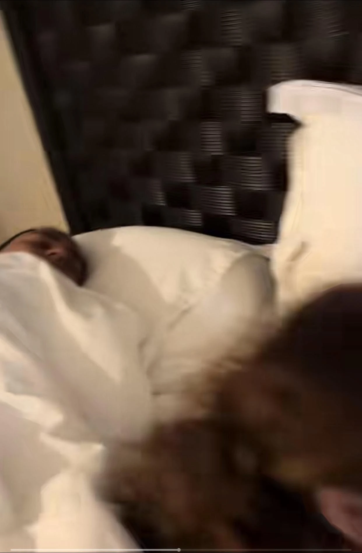 la sarca biker y davis flow acostados