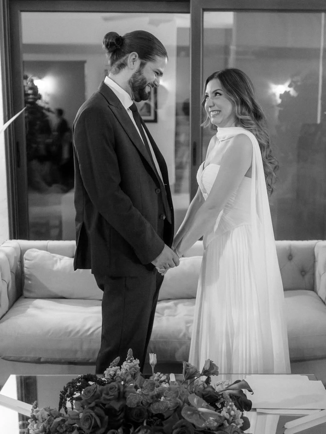 pareja frente a frente 