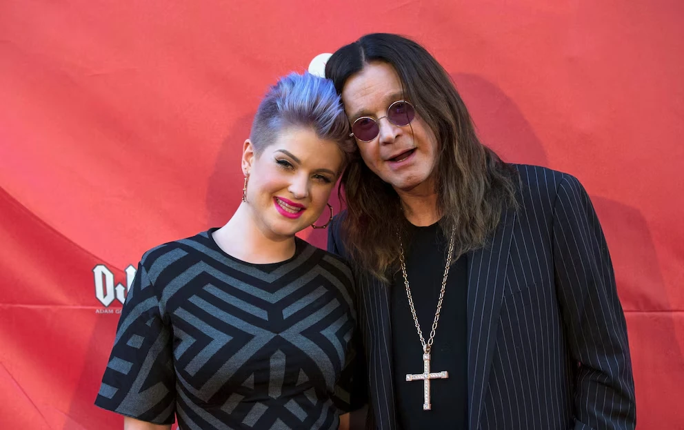 Kelly señaló que la falta de empatía y la difusión de rumores intensifican el sufrimiento tras la muerte de su padre, Ozzy Osbourne. Foto: cortesía de redes sociales