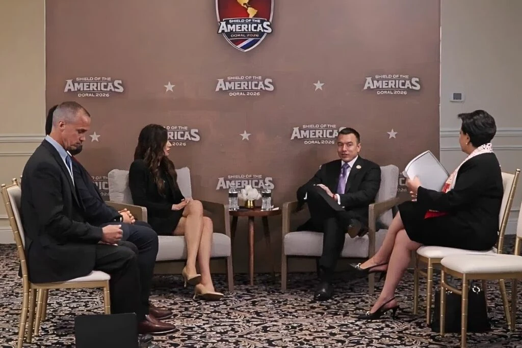 kristi noem en reunion 