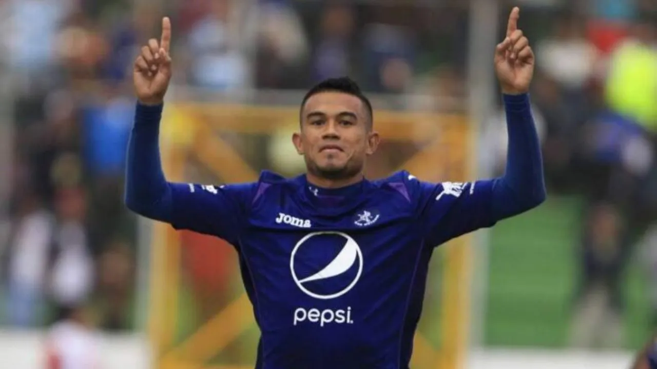 Imagen Principal de Nota: De capitán de Motagua a repartidor: la nueva vida de “Chino” Discua en EE. UU.