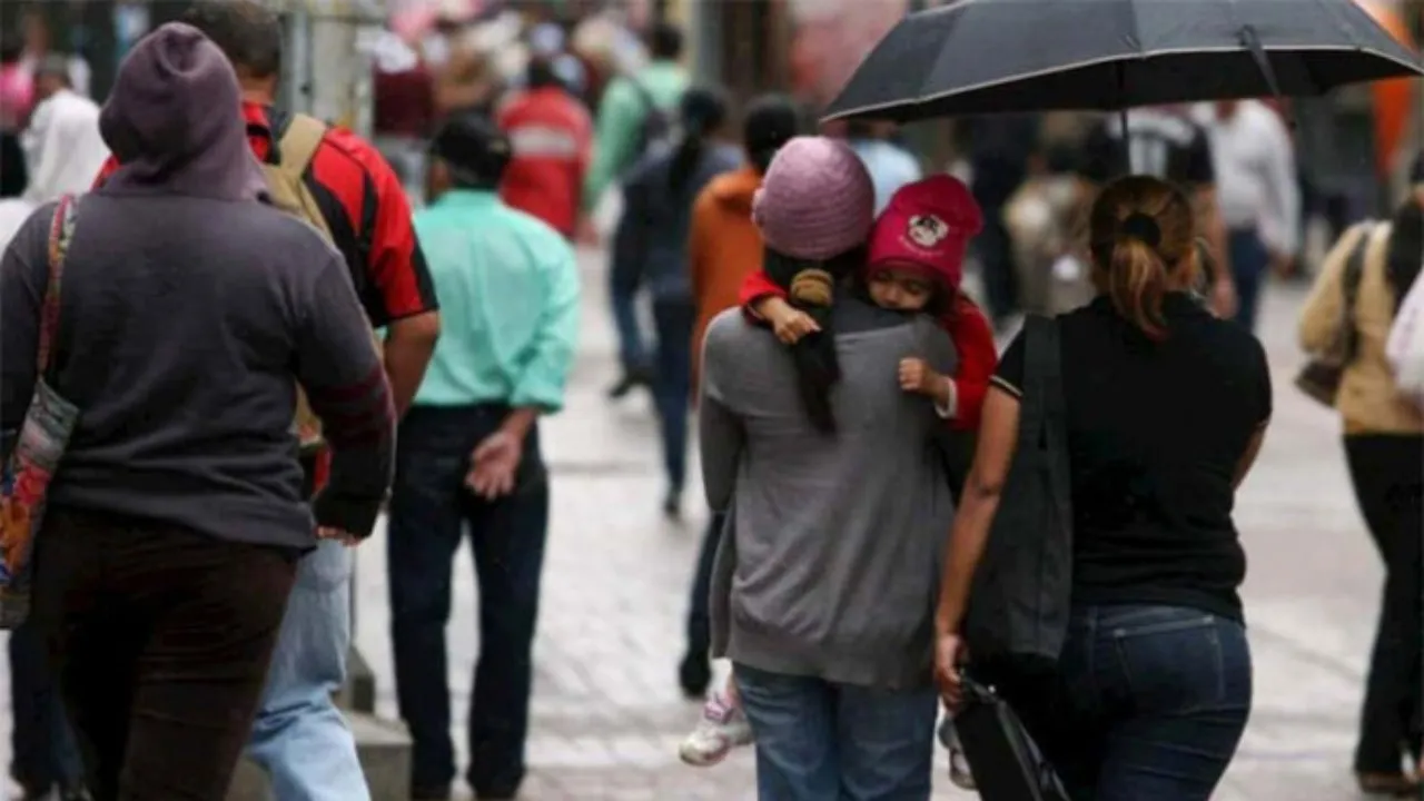 Frente frío golpea estas zonas; lluvias intensas y temperaturas hasta 16 grados