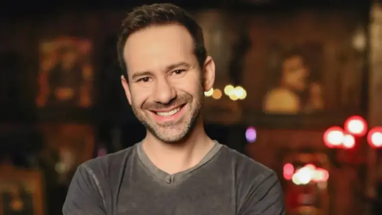 Imagen Principal de Nota: ¿Adiós  a la 'página azul'? Modelos en alerta tras inesperada muerte de su fundador