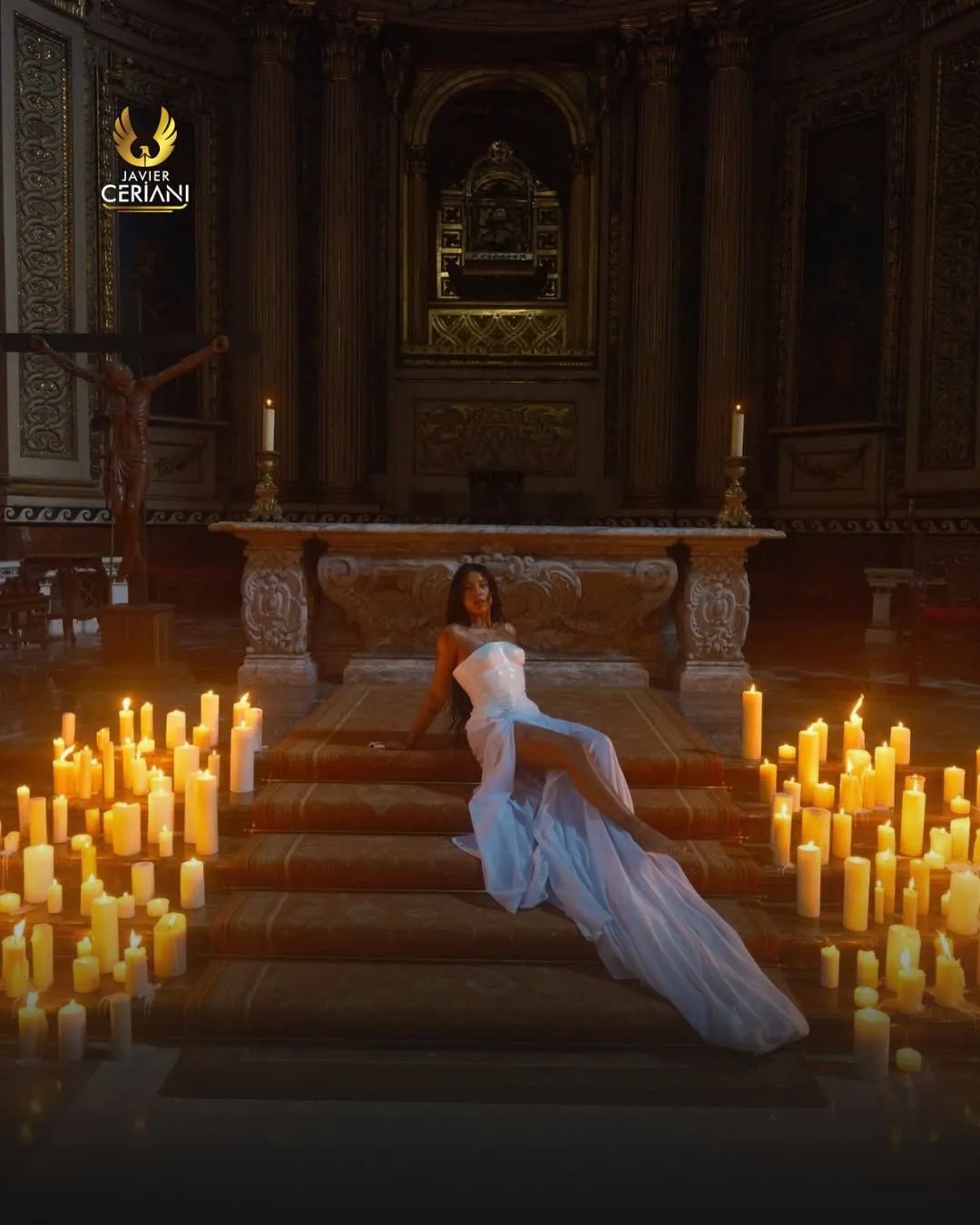 Tokischa dentro de iglesia 