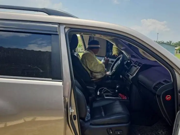 Apóstol Santiago Zúniga preparándose para su jornada de prédica.