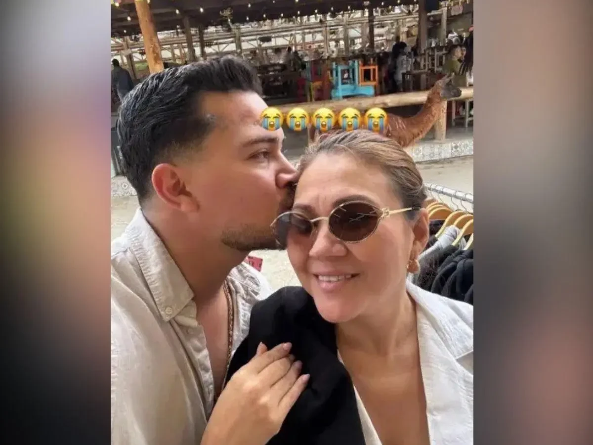 Hernán Martínez junto a su madre