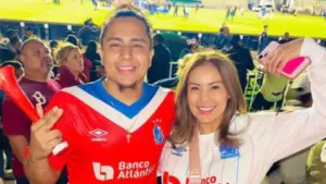 Imagen de ¿Engañó Elsa Oseguera a Davis Flow con Frank Miami? Esto respondió la hondureña