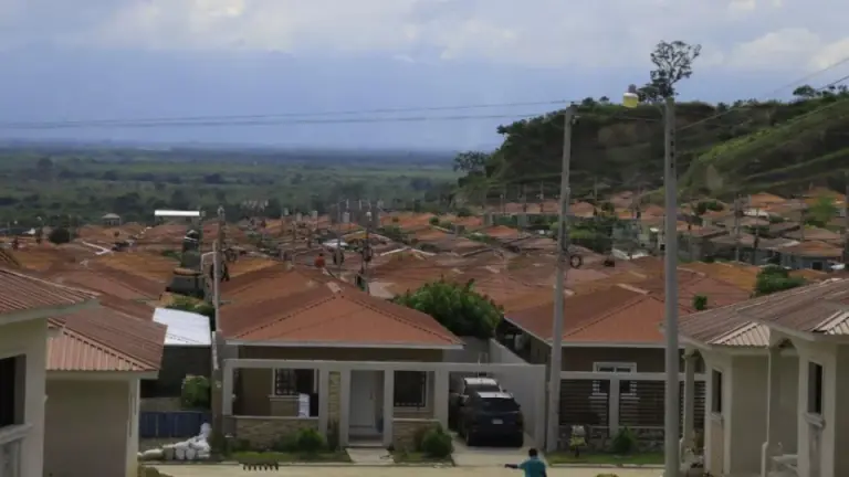 Imagen Principal de Nota: ¿En busca de casa? Estos son los requisitos para obtener tu préstamo en Banhprovi y el RAP