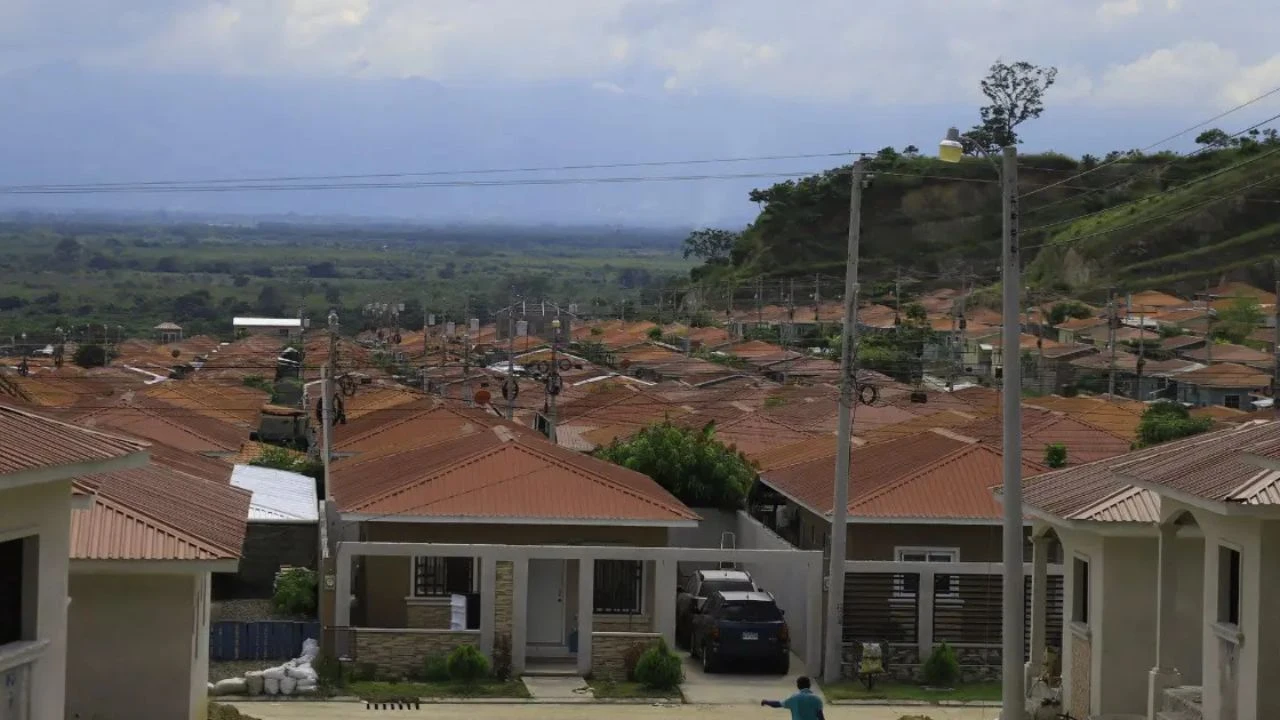 Imagen Principal de Nota: ¿En busca de casa? Estos son los requisitos para obtener tu préstamo en Banhprovi y el RAP