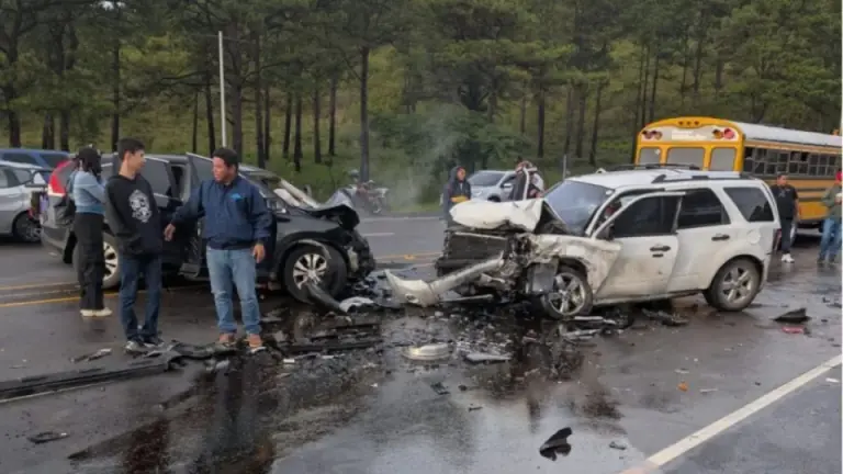 Imagen Principal de Nota: Los 6 pasos obligatorios para interponer una denuncia por accidente en la DNVT