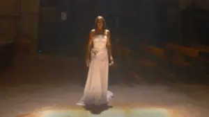 Imagen de Demandan a Tokischa por grabar video semidesnuda dentro de iglesia en España