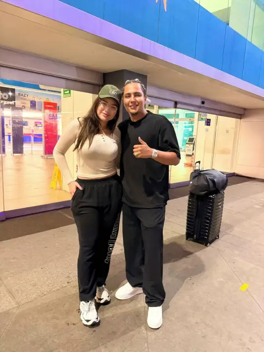 Salma Flores y Davis Flow 