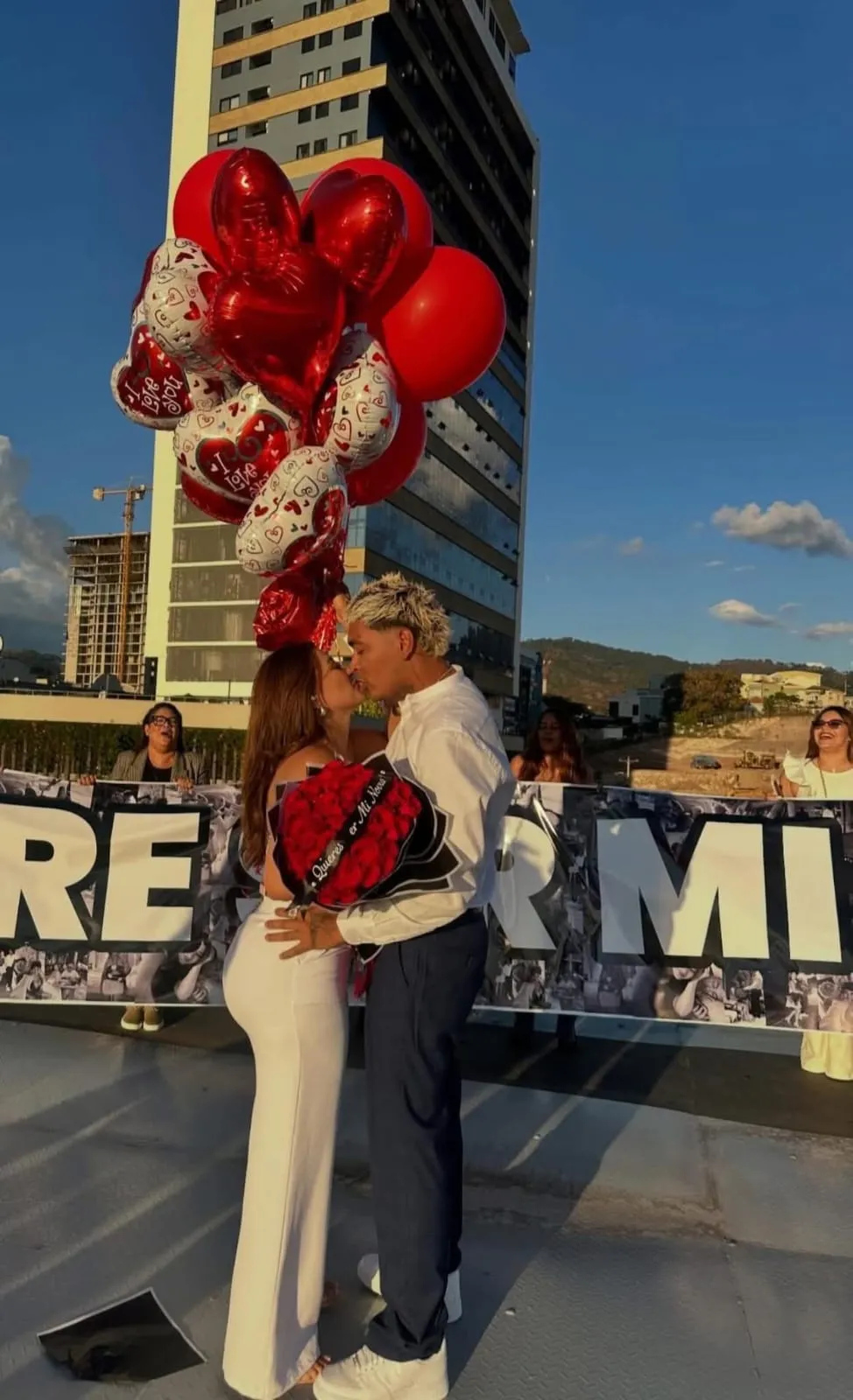 Supremo y la presentadora