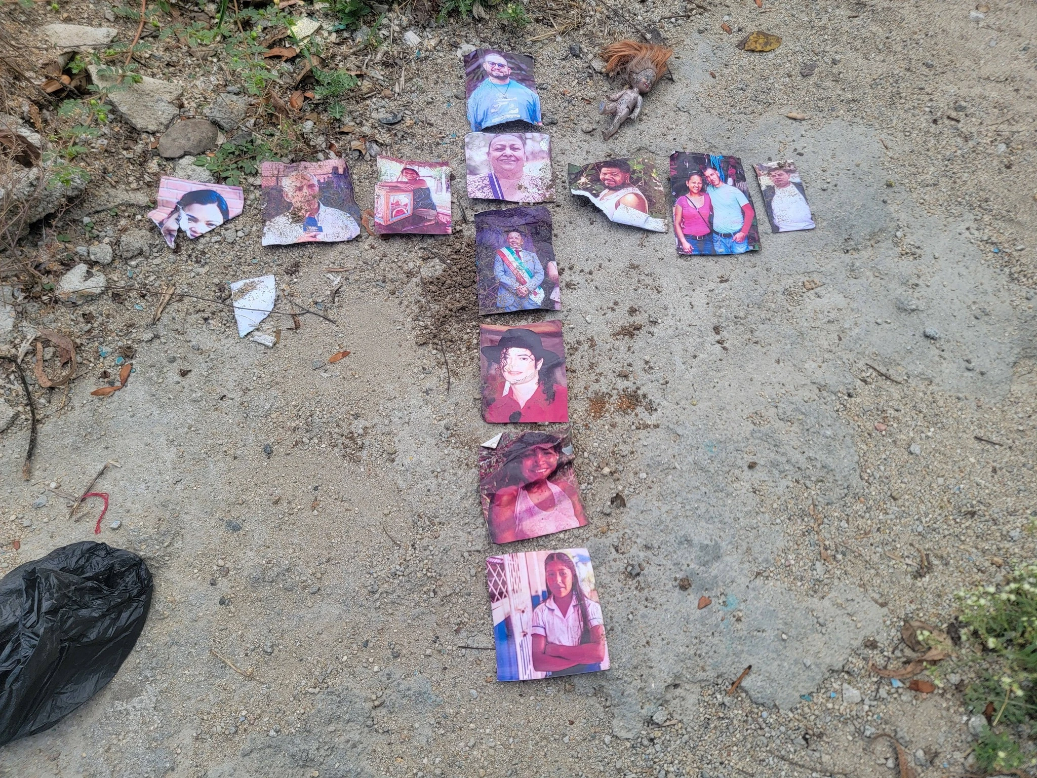 fotos de personas en cementerios 