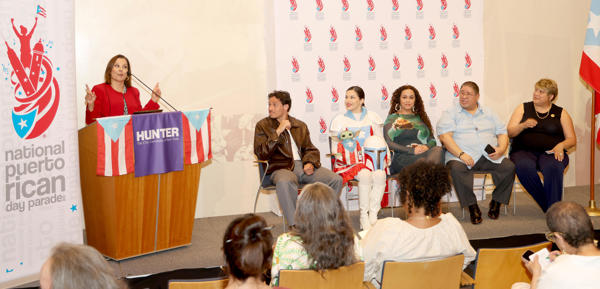 CONFERENCIA PREVIO AL DESFILE