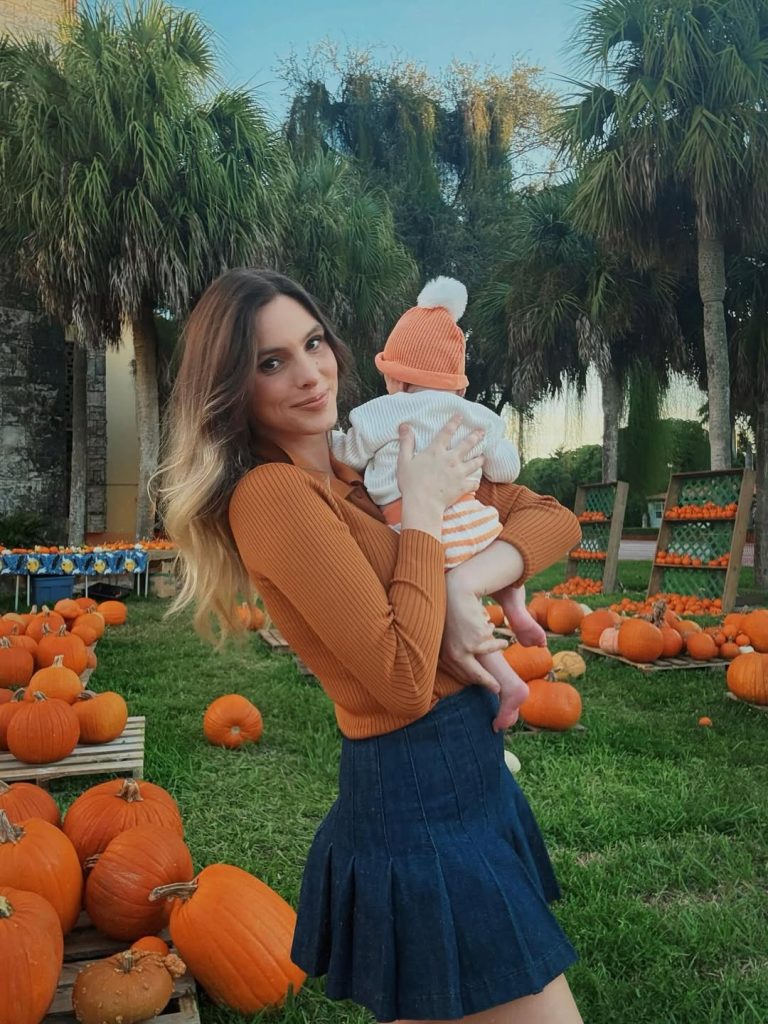 Lele Pons junto a su hija