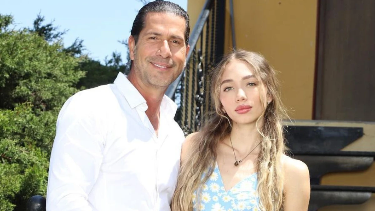 Gregorio Pernia y su hija