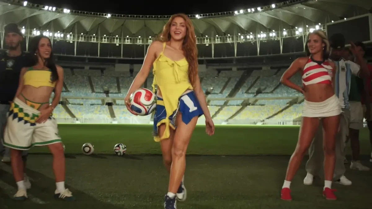 Imagen de Shakira con un balón 