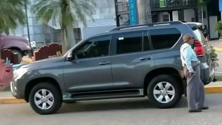 Imagen Principal de Nota: 'Apóstol Chago' confiesa cuándo le devolverán su Prado decomisada en El Salvador