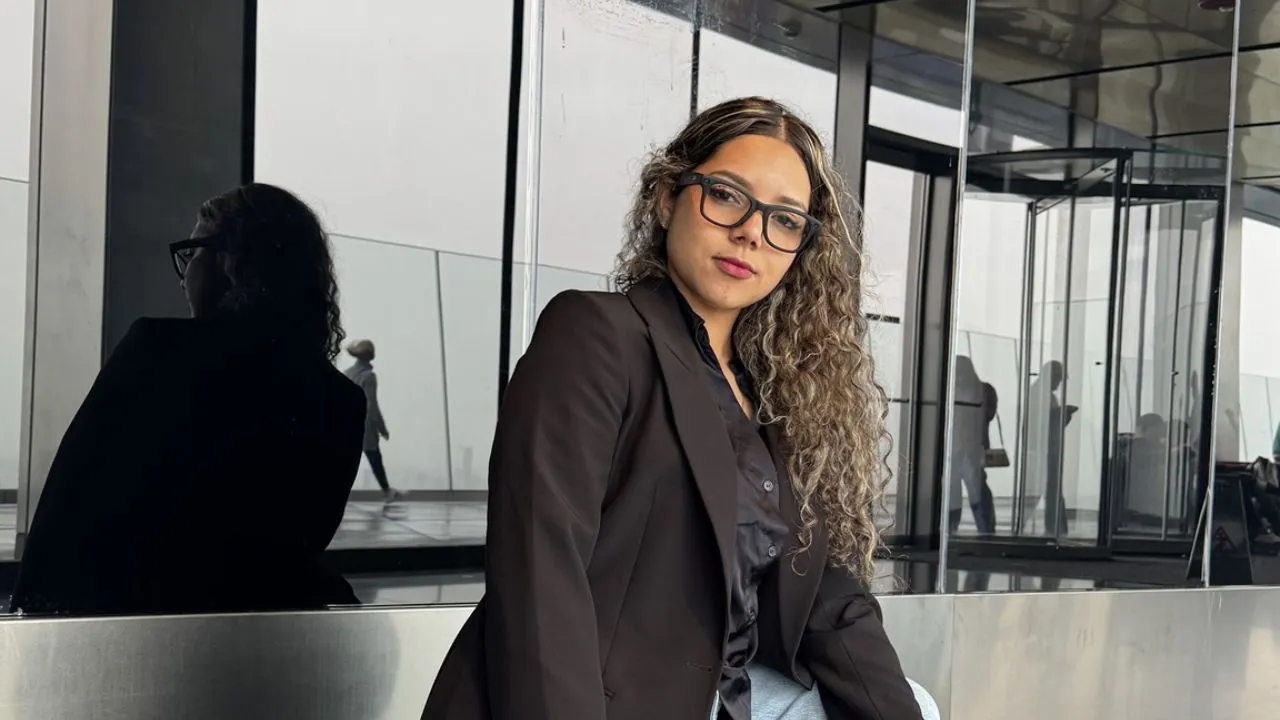 Imagen Principal de Nota: "Me gustas": Dunia sorprende a su amiga con inesperada confesión