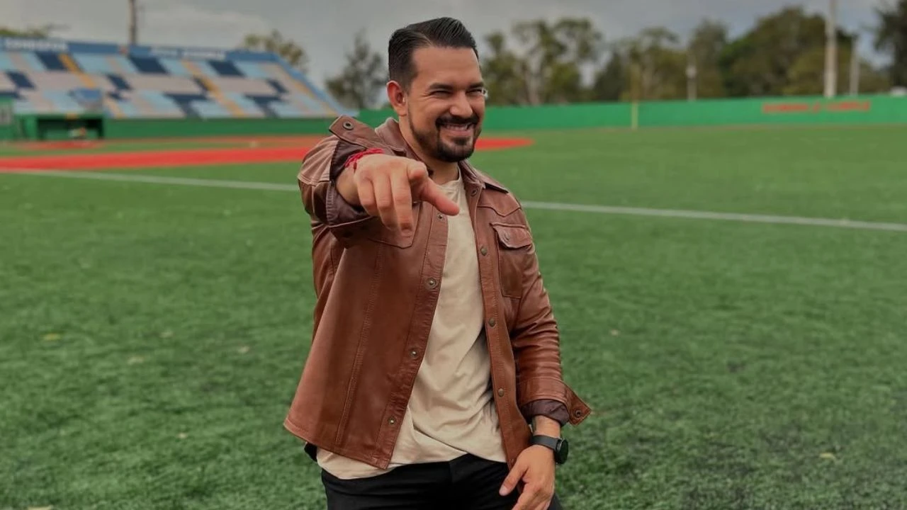 Expareja de Elton Morazán lo expone en redes y desata polémica