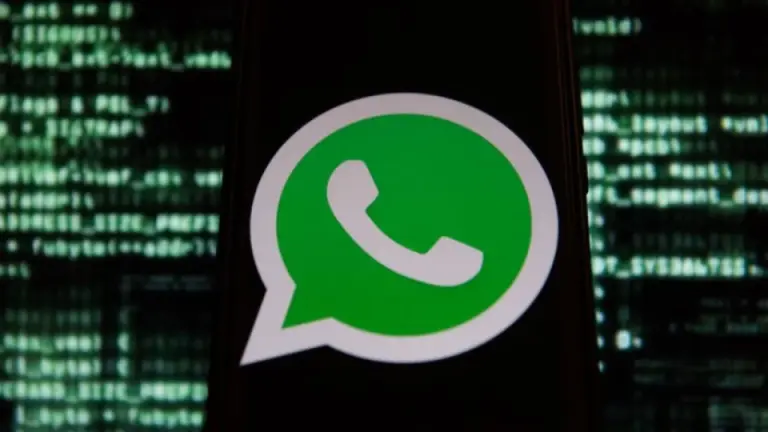 Imagen Principal de Nota: Cinco señales para saber si hackearon tu WhatsApp y cómo recuperar la cuenta