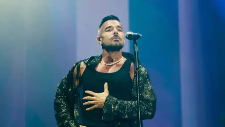 Imagen Principal de Nota: Lo que se sabe del estado de salud de Ricky Martin tras incidente en concierto