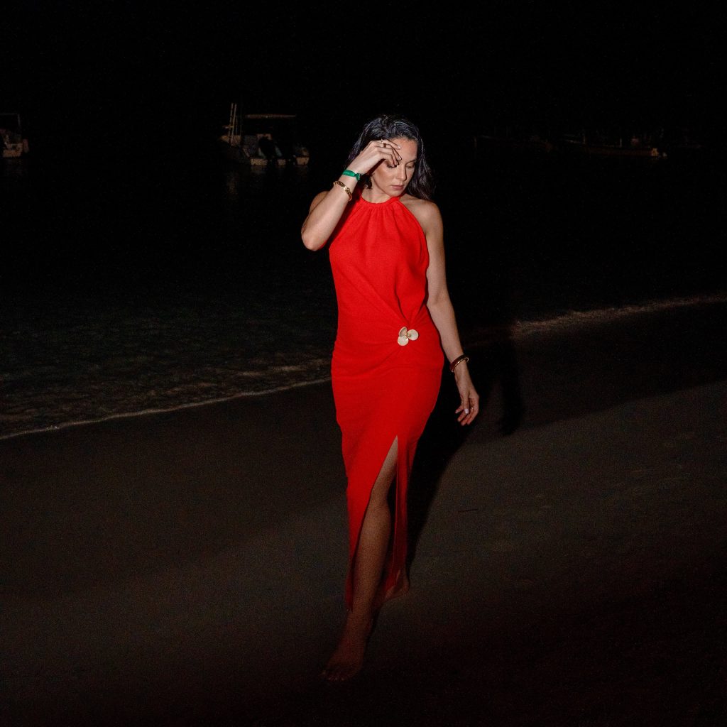 Arleth Portillo vestido rojo 