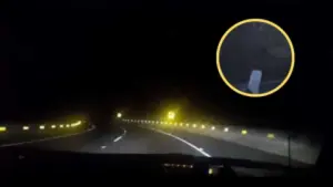Imagen de Captan extraña figura en el aire en la carretera CA-5 en el lago de Yojoa