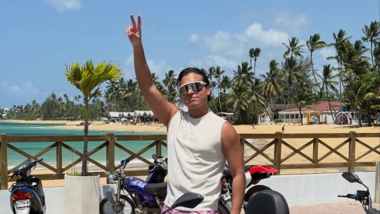 Imagen Principal de Nota: “No traigan más agua”: critican a creador por condicionar donaciones a Venezuela