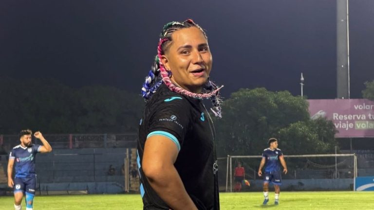 Imagen Principal de Nota: Davis Flow llega a la Liga Nacional; el tiktoker confiesa en qué partido debutaría