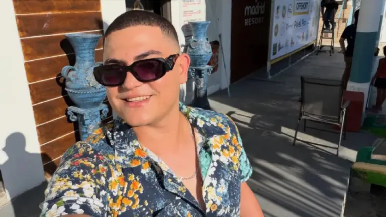 Imagen Principal de Nota: "Tenía gusanos en su cabeza": Tiktoker rescata a mujer en situación de calle