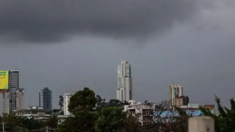 Imagen Principal de Nota: Nueva onda tropical llega a Honduras: estas zonas serán las más afectadas