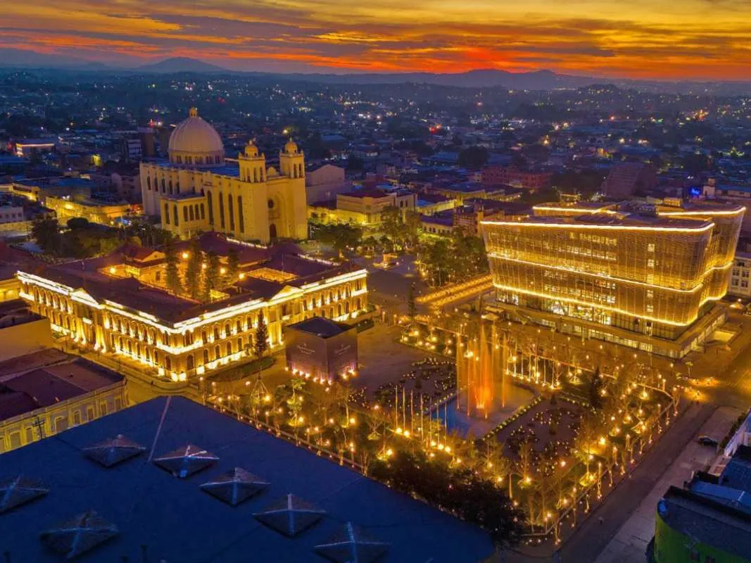 SAN SALVADOR, DESTINO PARA IR EN VACACIONES