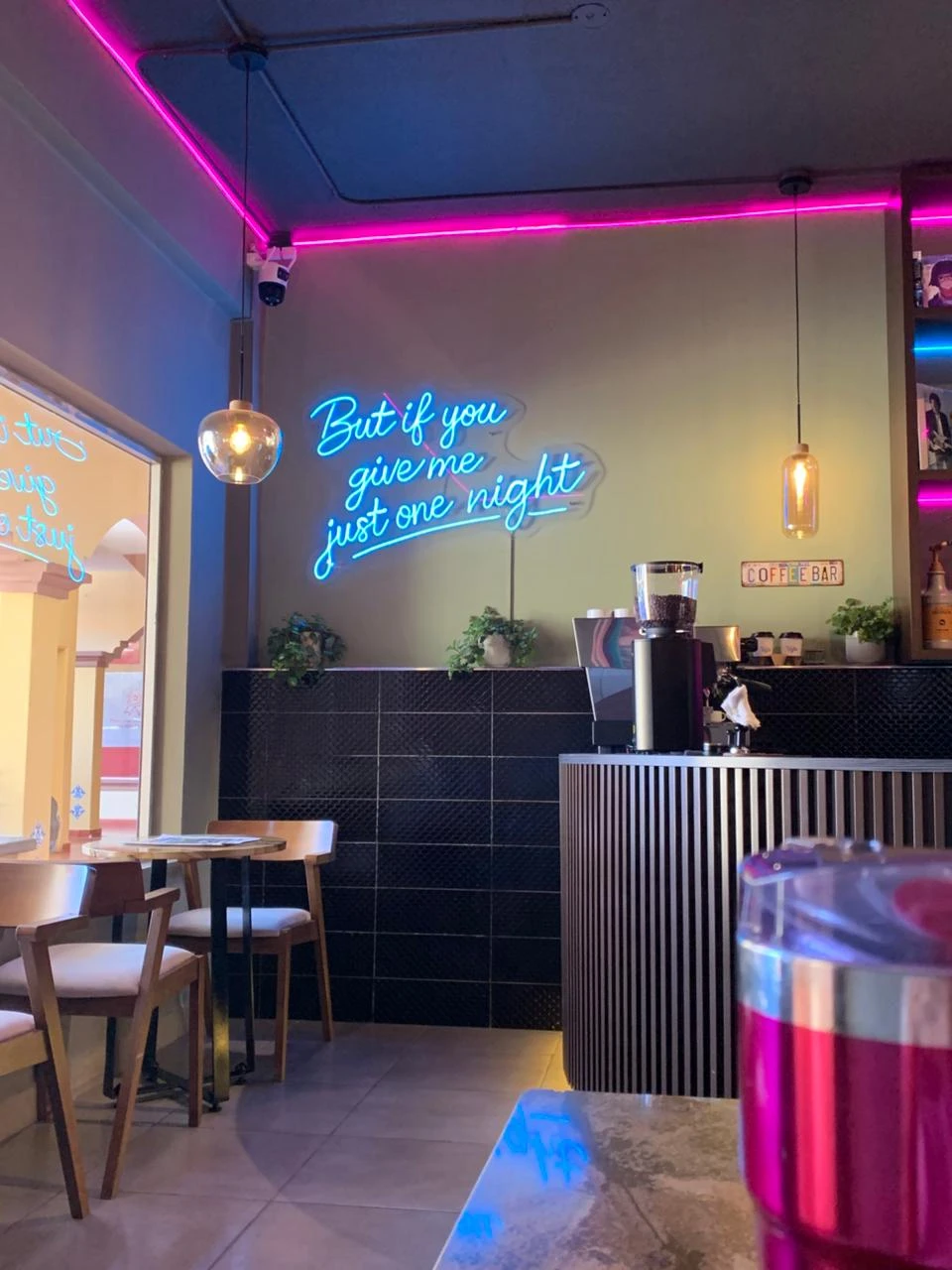 neon cafe